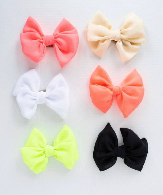 Lily’s Neon Mesh Bows